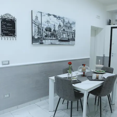 Apartament Santi House *